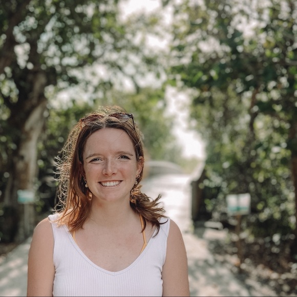 Meet your Posher, Rebecca - Picture 1 of 1